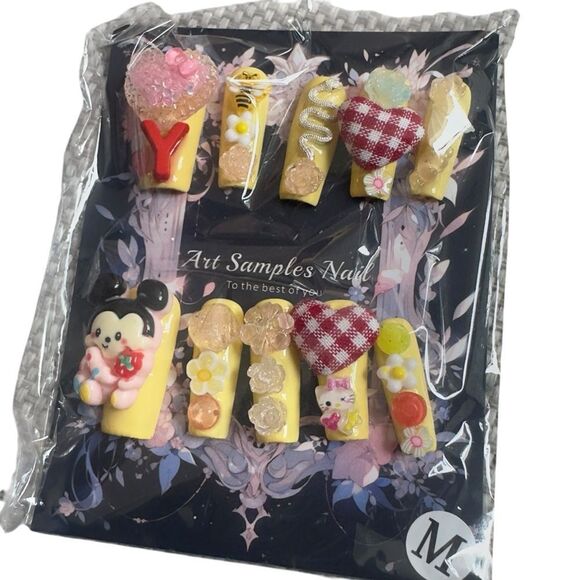 Press On Cute Cartoon Nail Art Set Size Medium - Picture 5 of 13